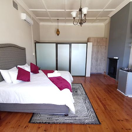 Lucolo Palace B&B Aliwal North Quarto foto