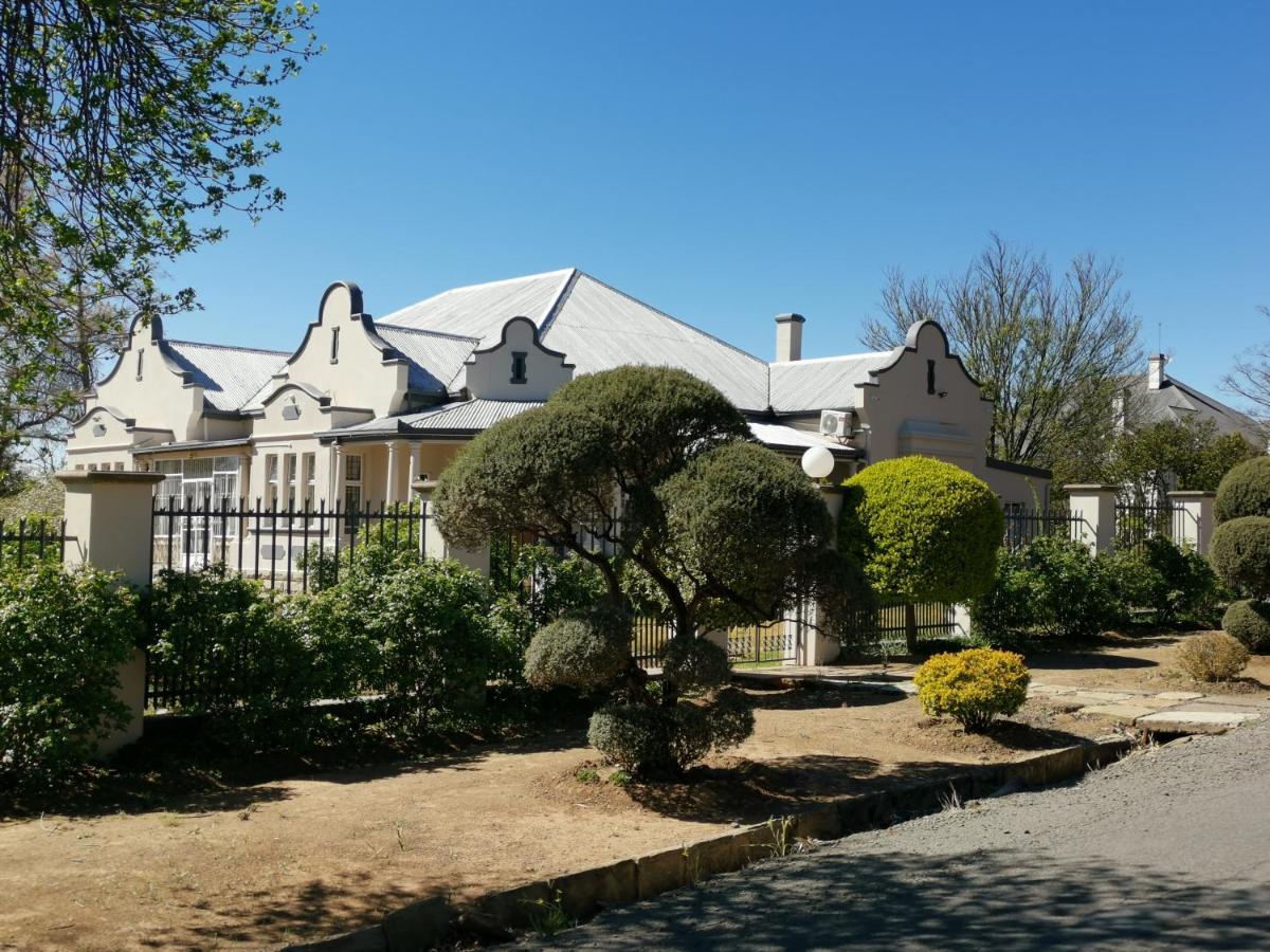 Lucolo Palace B&B Aliwal North Exterior foto